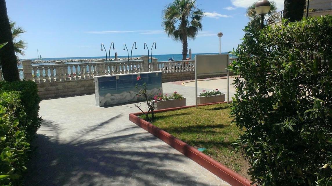 Apartamentos Marina Sol De Espana Cambrils Exterior foto